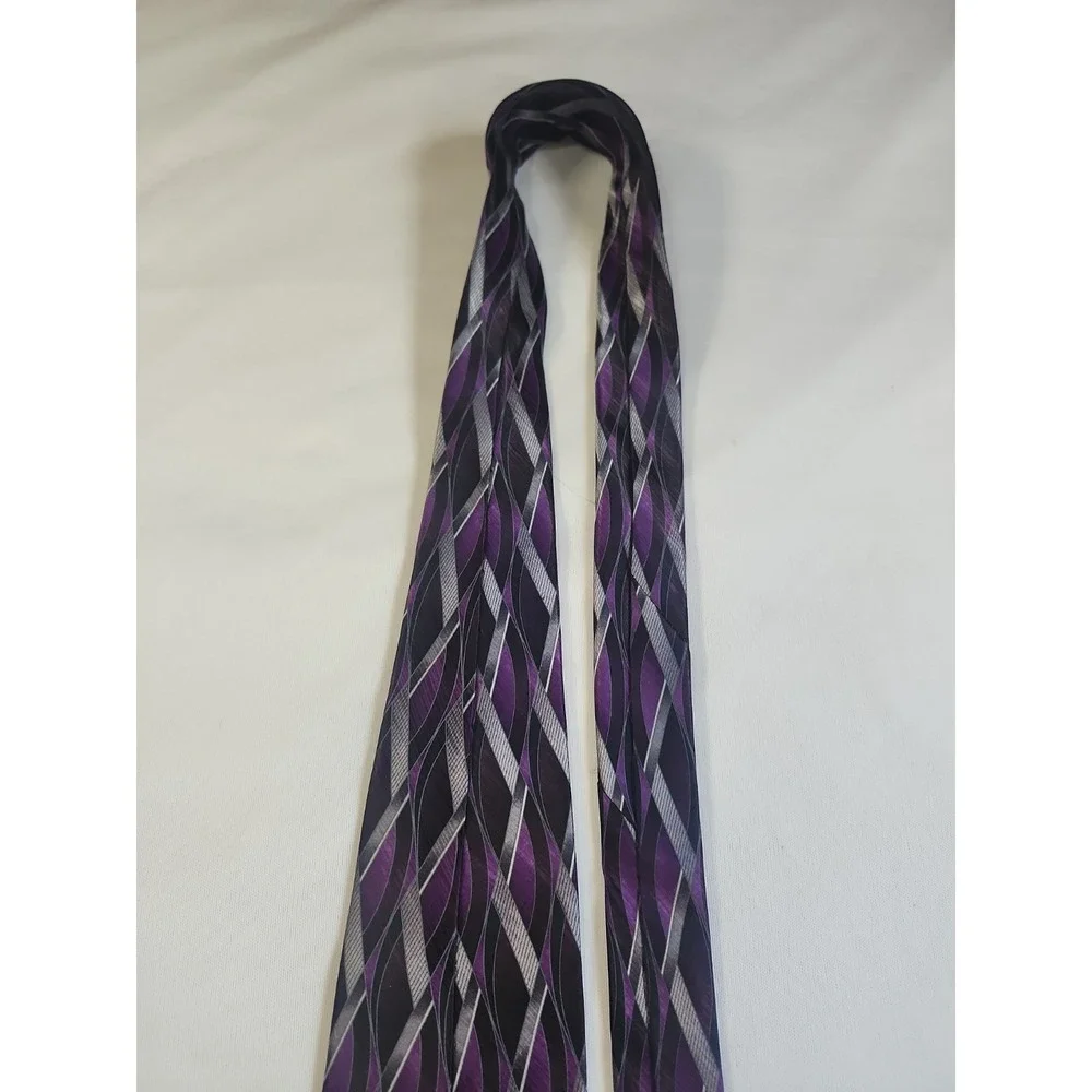 Vintage Stafford Men's Necktie Silk Purple Woven‎ Geometric Wave Design